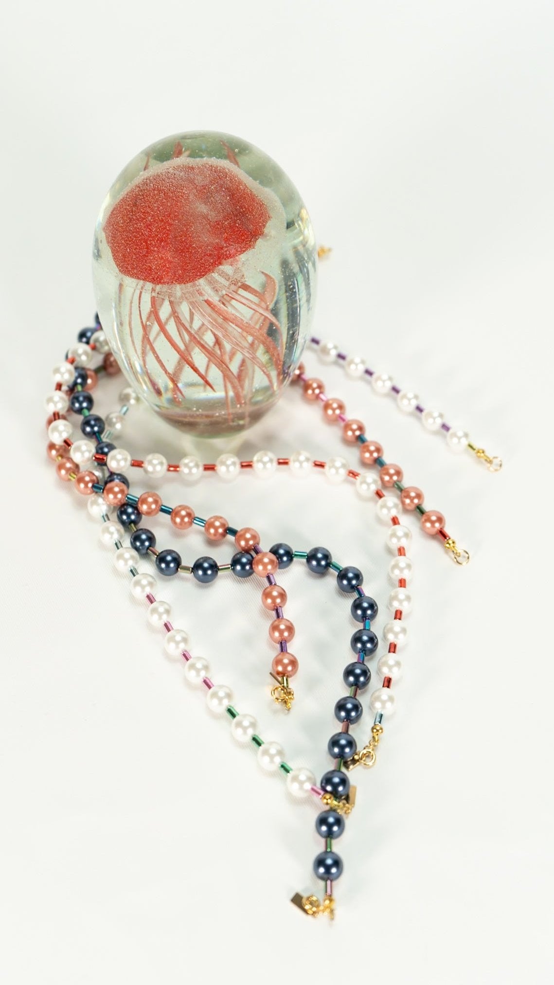 ANNEKE NAVY PEARL NECKLACE