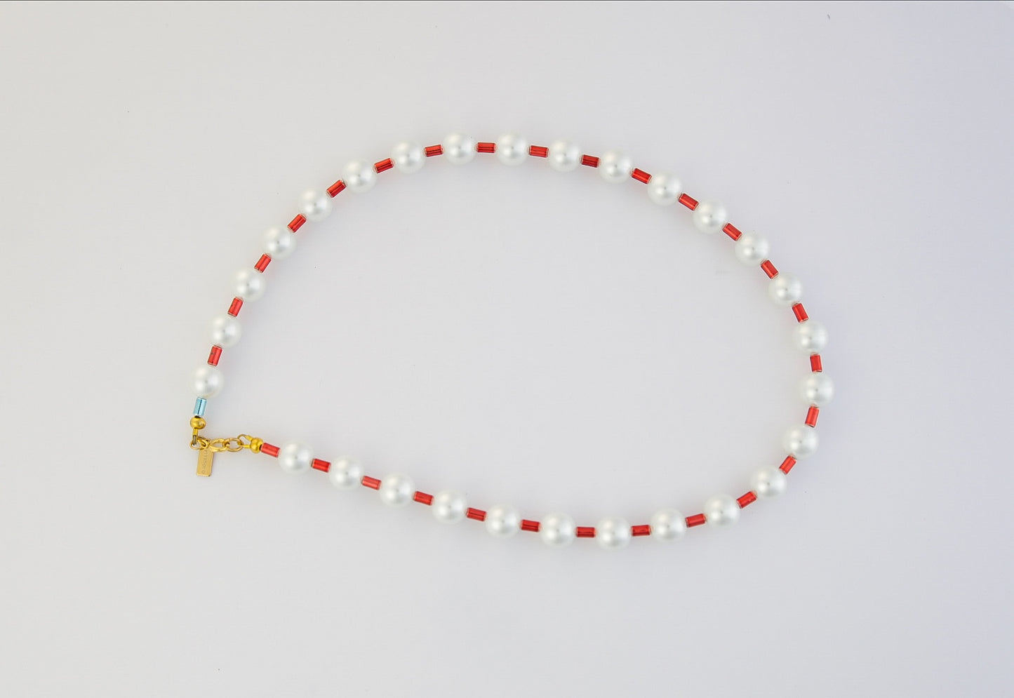 FINNEGAN PEARL NECKLACE