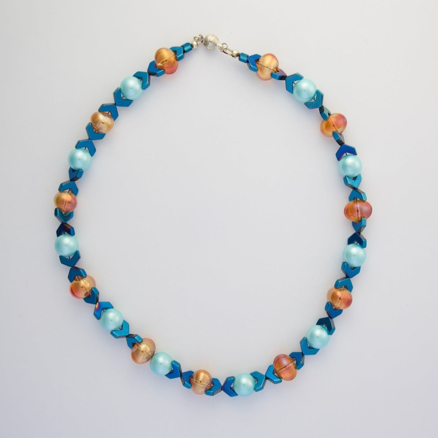 MUSEO PEARL NECKLACE