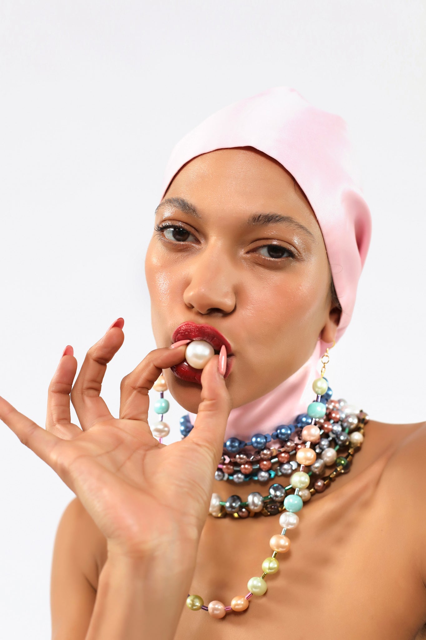 NINA BLU PEARL NECKLACE
