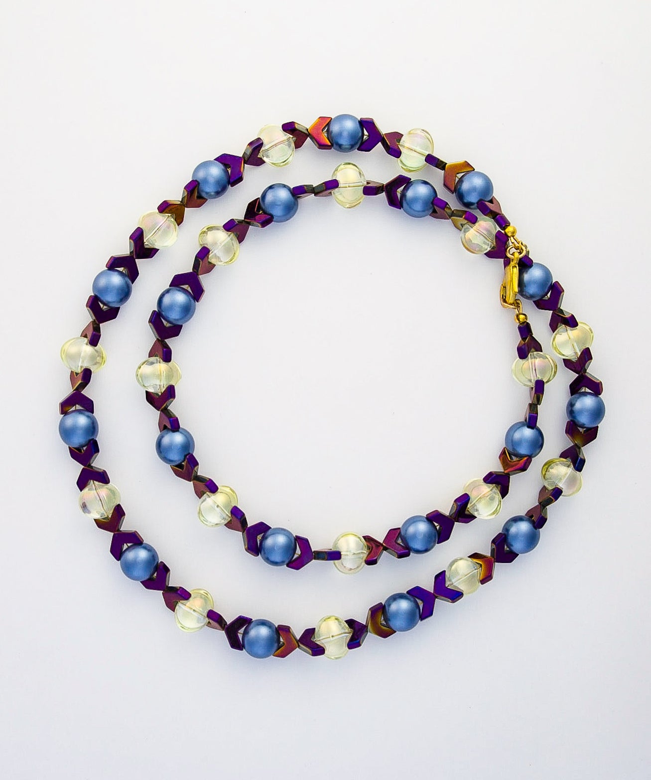 SAINTS LONG PEARL NECKLACE